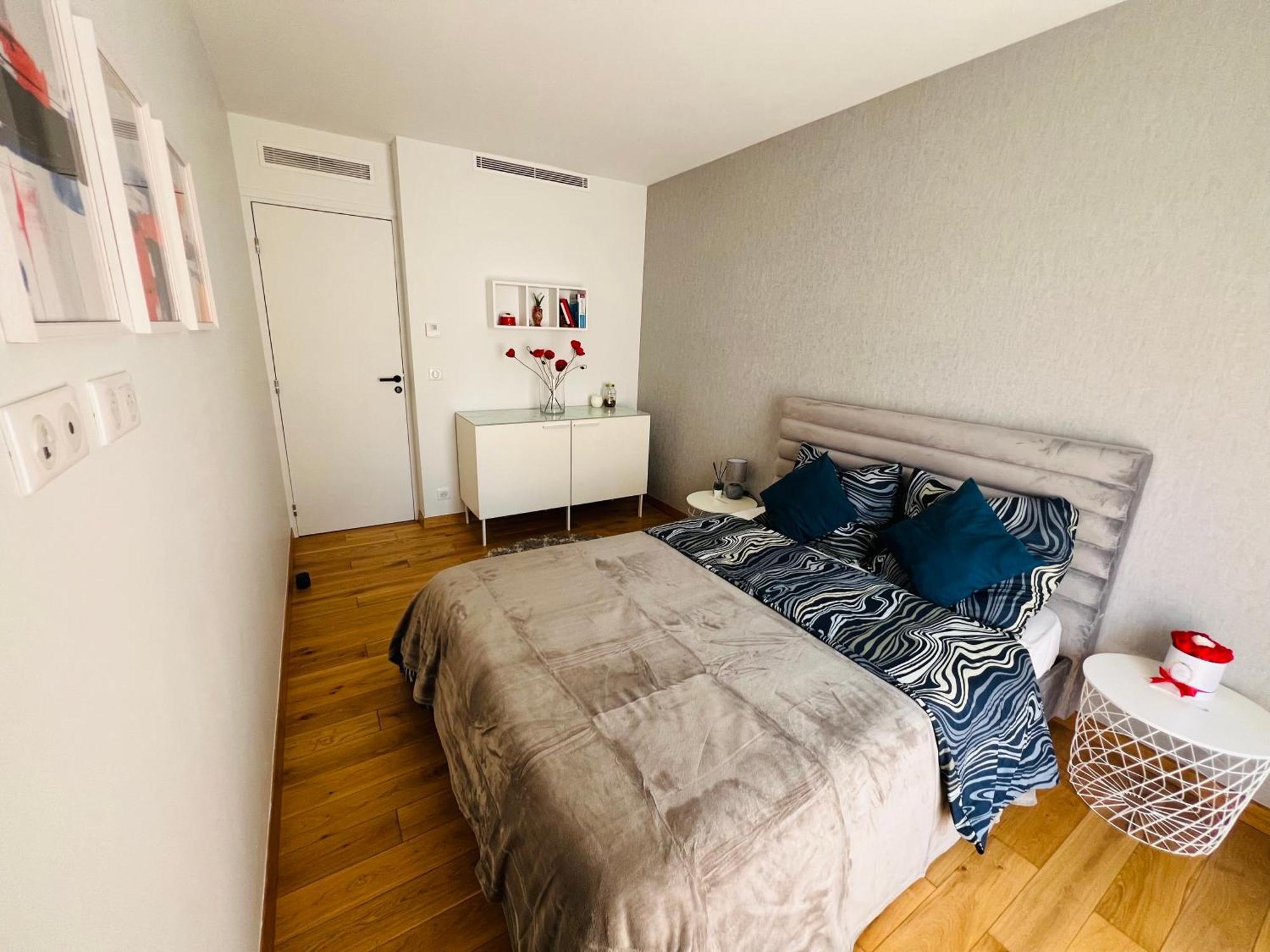 Apartment Super - A 5 Min A Pieds ! *